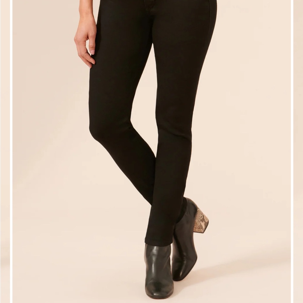 Democracy Women's Black Skinny Jeans